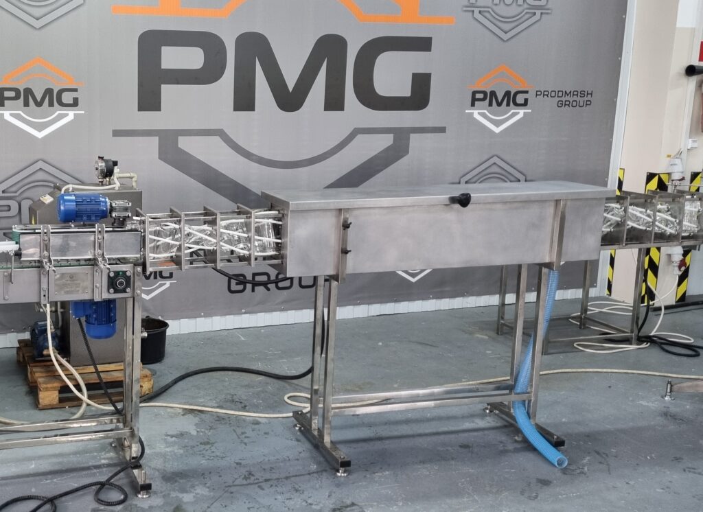 Contained Rinse Machine Machines for rinsing and washing containers - LLC Prodmash